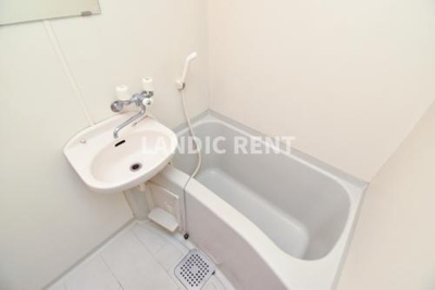 【浴室】 | ミレーニア・M