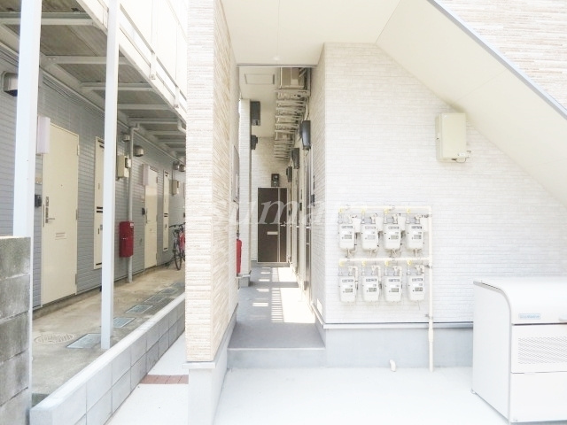 ポラリス上十条のエントランス|入口です☆