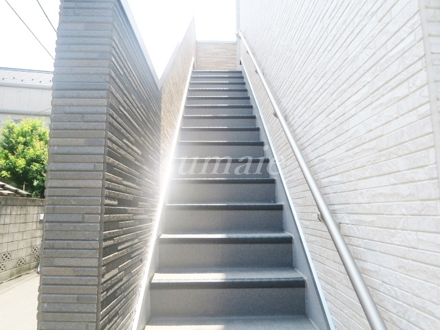 ポラリス上十条のその他共用部分|階段です☆