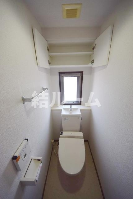 板橋区板橋２丁目の賃貸マンションのトイレ