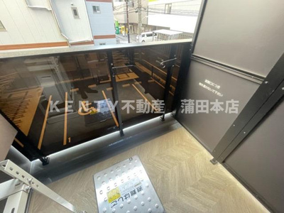 【バルコニー】 | ザ・ライオンズフォーシア蒲田 | お洗濯にも便利なバルコニー付き