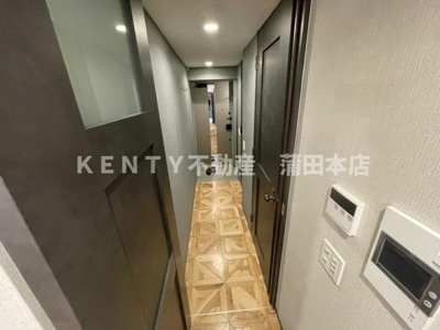 【玄関】 | ザ・ライオンズフォーシア蒲田 | シンプルで使いやすい玄関です