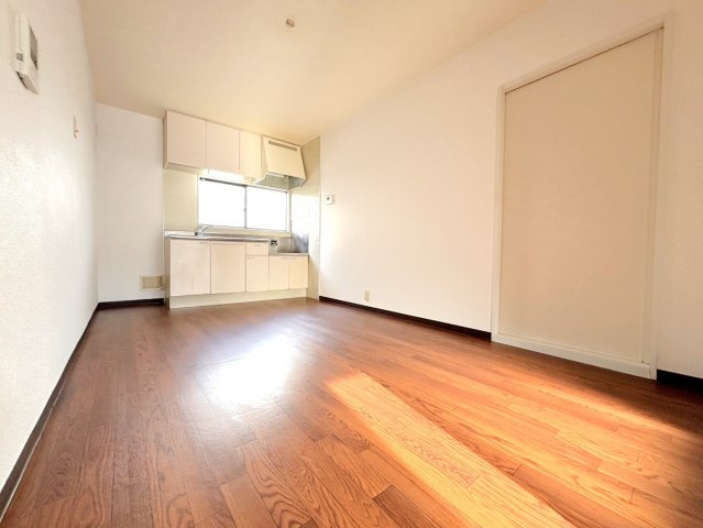 メゾン・ノリの居間・リビング