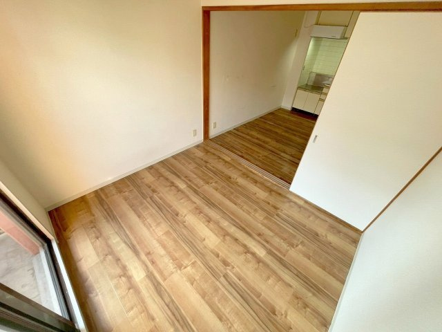 オークヒルズの洋室