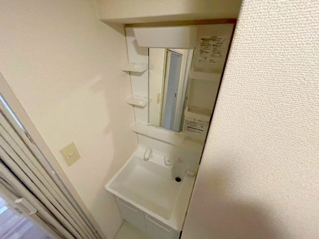 オークヒルズの独立洗面台