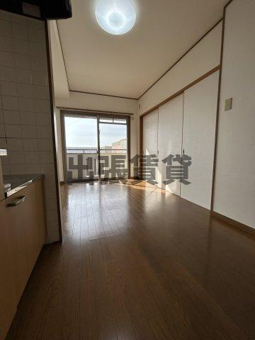 仲介手数料0円！！センタースクエア師勝 の居間・リビング