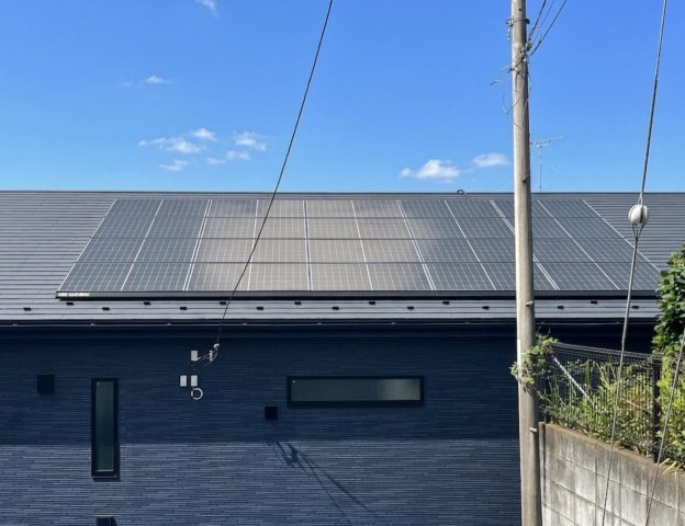 清瀬市中里2丁目 限定1棟の発電・温水設備|【太陽光パネル＆蓄電池】
自家発電・蓄電ができ、光熱費の削減や災害時の備えになります