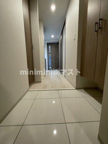 リビオメゾン西天満の玄関