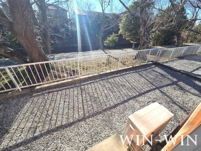 ファミール桜園 A棟のバルコニー
