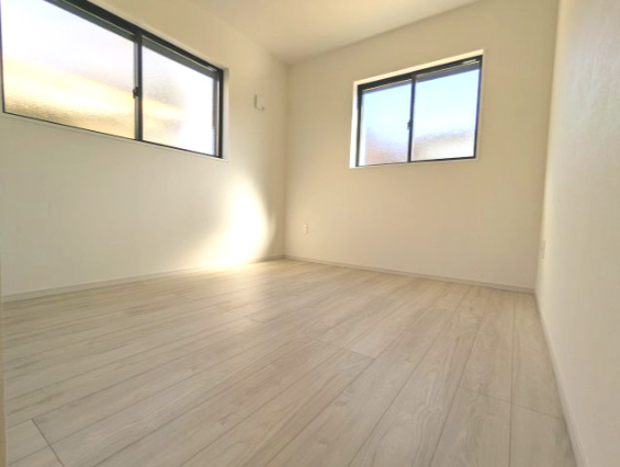 水戸市見川1期の洋室|こだわりの家具やインテリアもしっくり収まる～自分らしいお部屋作りを～