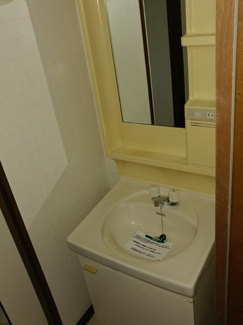 クレストの洗面所