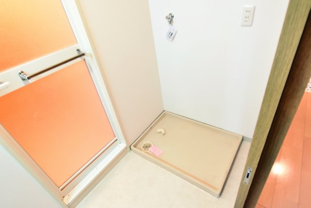 NTPRレジデンス甲子園四番町のその他|室内洗濯置き場