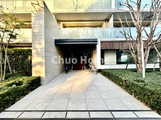 パークホームズ西葛西清新町のエントランス|【エントランス】マンションのエントランスは、その物件の印象を決める、顔とも言える場所です。毎日通る場所ですからきれいなのが一番です。