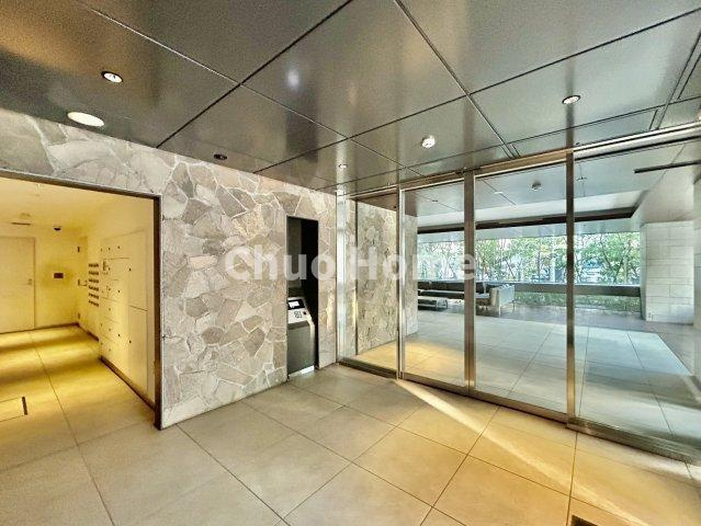 パークホームズ西葛西清新町の受付|【オートロック】オートロックシステムでセキュリティ充実。当たり前ですが、安全で安心して暮らすのって大事ですよね。お探しのご条件でオートロック付きの物件を探す方も多いですがやはりセキュリティは大事です。