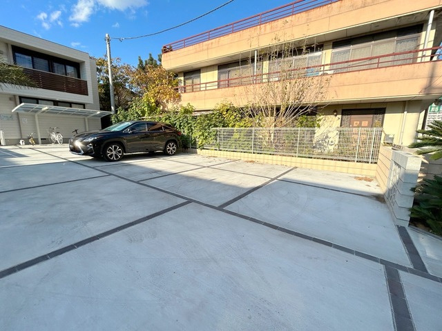 ラ・ココティエの駐車場|★敷地内駐車場★