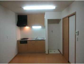 【居間・リビング】 | クリスタルアベニュー | ゆったり過ごせるリビングです