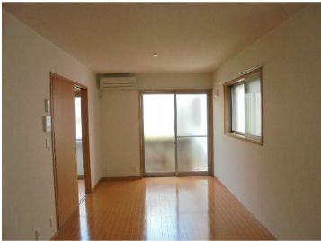 【内装】 | クリスタルアベニュー | 明るい色調の室内です