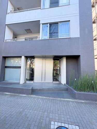 レグノ・ヴェール明石町のエントランス|レグノ・ヴェール明石町：ペット飼育可能なマンションです！