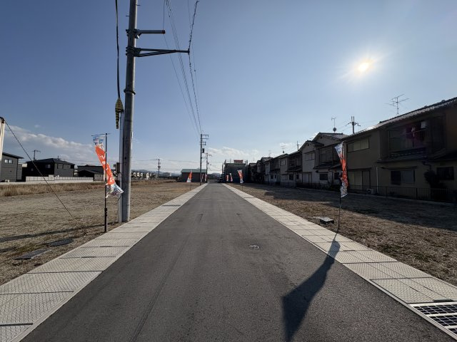 大和高田市西坊城町　全9区画の外観