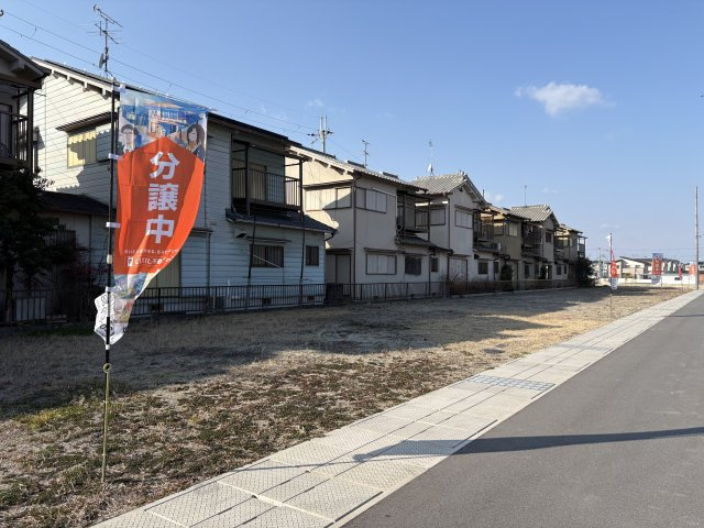 大和高田市西坊城町　全9区画の外観
