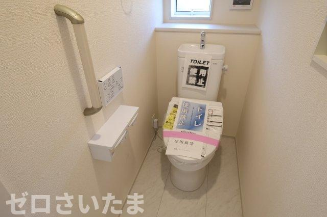 《仲介手数料無料》緑区大字三室891-6新築一戸建てブルーミングガーデンのトイレ