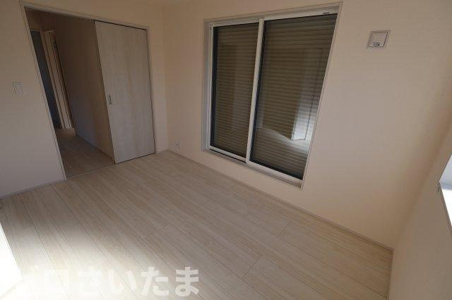 《仲介手数料無料》緑区大字三室891-6新築一戸建てブルーミングガーデンの洋室