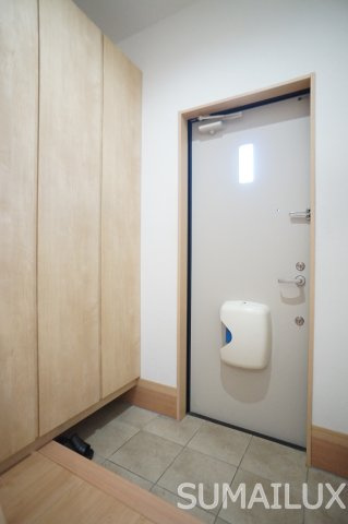 ＨＡＵＳ　ＦＡＭＩＬＩＥの玄関