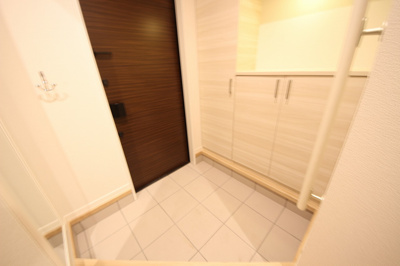 【玄関】 | ルアナ朝霞