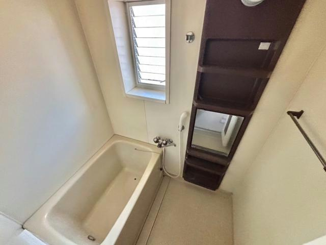 ハイツ西庄の浴室