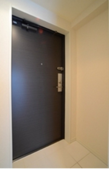 品川区東品川３丁目の賃貸マンションの玄関