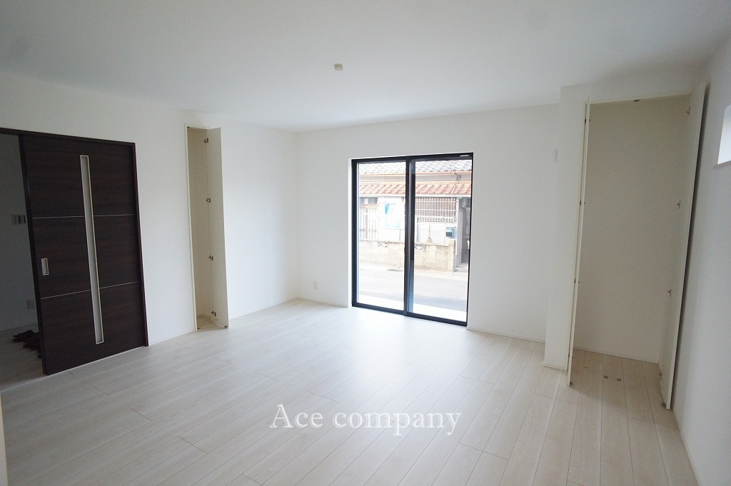 【居間・リビング】の画像