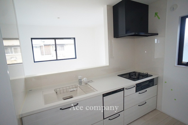 【キッチン】 | 八尾市上之島町南2丁目 | 【食洗機付きのシステムキッチン☆3口ガスコンロ☆】