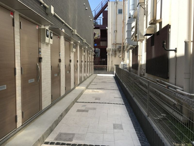 【エントランス】 | リブリ・シャドゥール | エントランス