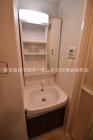 ファーストフィオーレ新梅田の洗面所