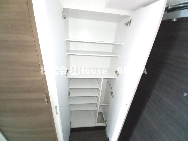 ポルト・ボヌール神戸湊川公園の収納