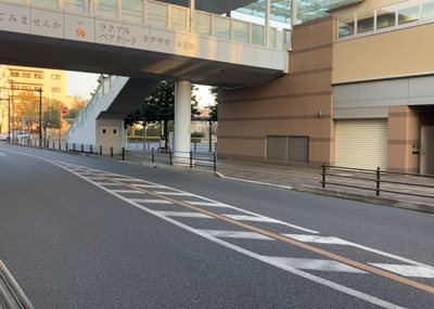 【構造・工法・仕様】 | ステーションスカイタワー小田急相模原 | 木造住宅とは土台、壁、柱など建築物の強度を支える構造体の材に木が使用されている構造を指します。構造体は建物の自重を支えるだけではなく風圧や水圧、積裁荷重などあらゆる衝撃に耐えるための基礎です。