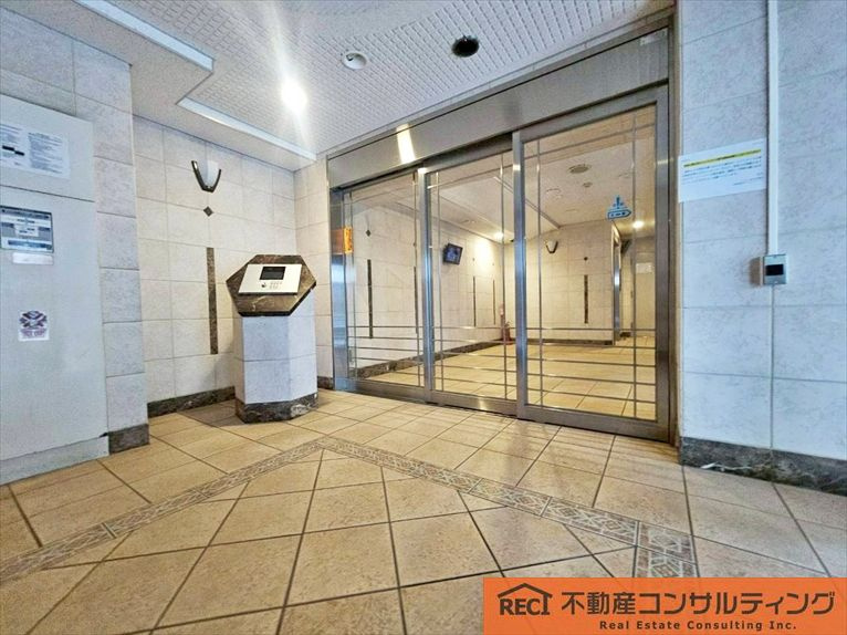 ランデージ南六甲のエントランス