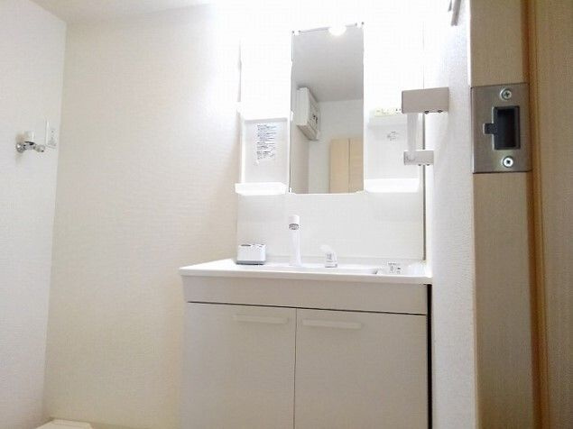 サンシード・Ｂの洗面所|広い洗面スペース