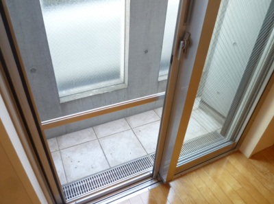 【バルコニー】 | モデュロール五反田