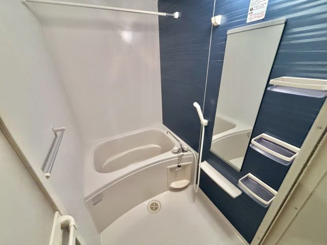 リジュール南条の浴室