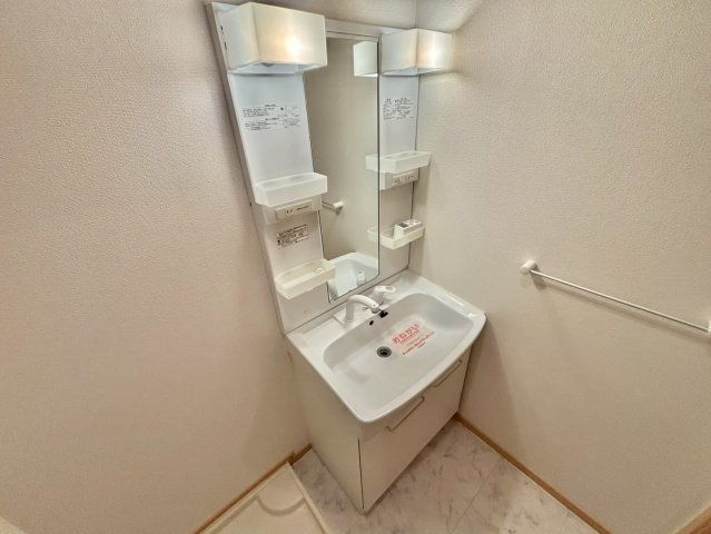 リジュール南条の洗面所