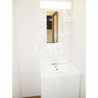 【洗面所】 | ドマーニ | 洗面台です。