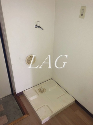 【設備】 | 南長崎ハイツ | 室内洗濯置き場です。