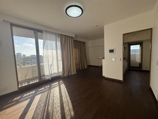 ロイヤルマンション豊橋公園の居間・リビング