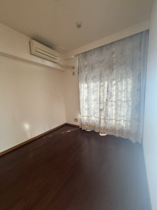 ロイヤルマンション豊橋公園の寝室