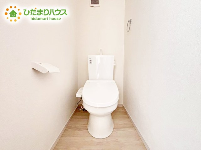 【トイレ】 | ひたちなか市足崎2期　新築戸建 | 節水できるトイレで、少ないお水でもしっかりと洗浄してくれます！
