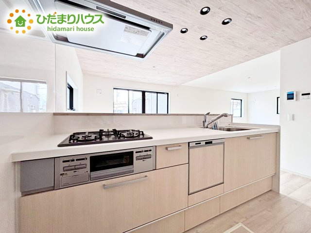 【キッチン】 | ひたちなか市足崎2期　新築戸建 | 対面式キッチンは家事をしながら家族を見守り、コミュニケーションの取れる人気のスタイルです