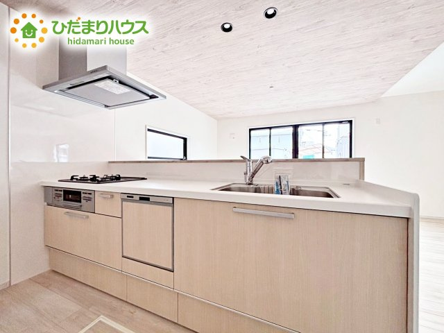 【キッチン】 | ひたちなか市足崎2期　新築戸建 | 料理をしながらでも、ご家族との会話を楽しめる対面式キッチン♪