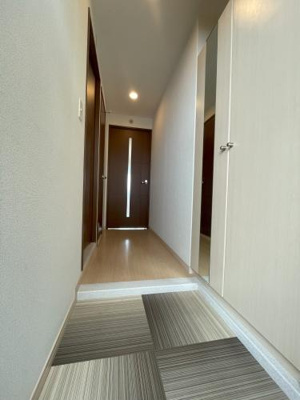 【玄関】 | THビル
