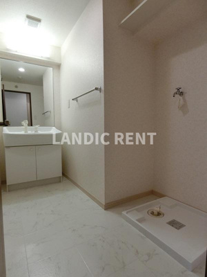 【洗面所】 | THビル